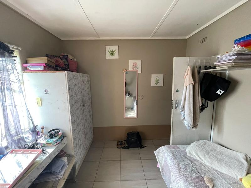 4 Bedroom Property for Sale in Algoa Park Eastern Cape